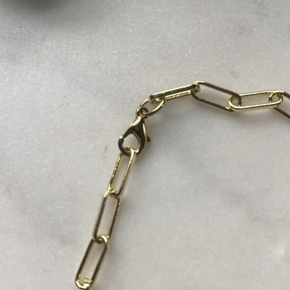 Minimalist and Dainty 18k Gold Plated Paperclip Chain Bracelet - Picture 3 of 4
